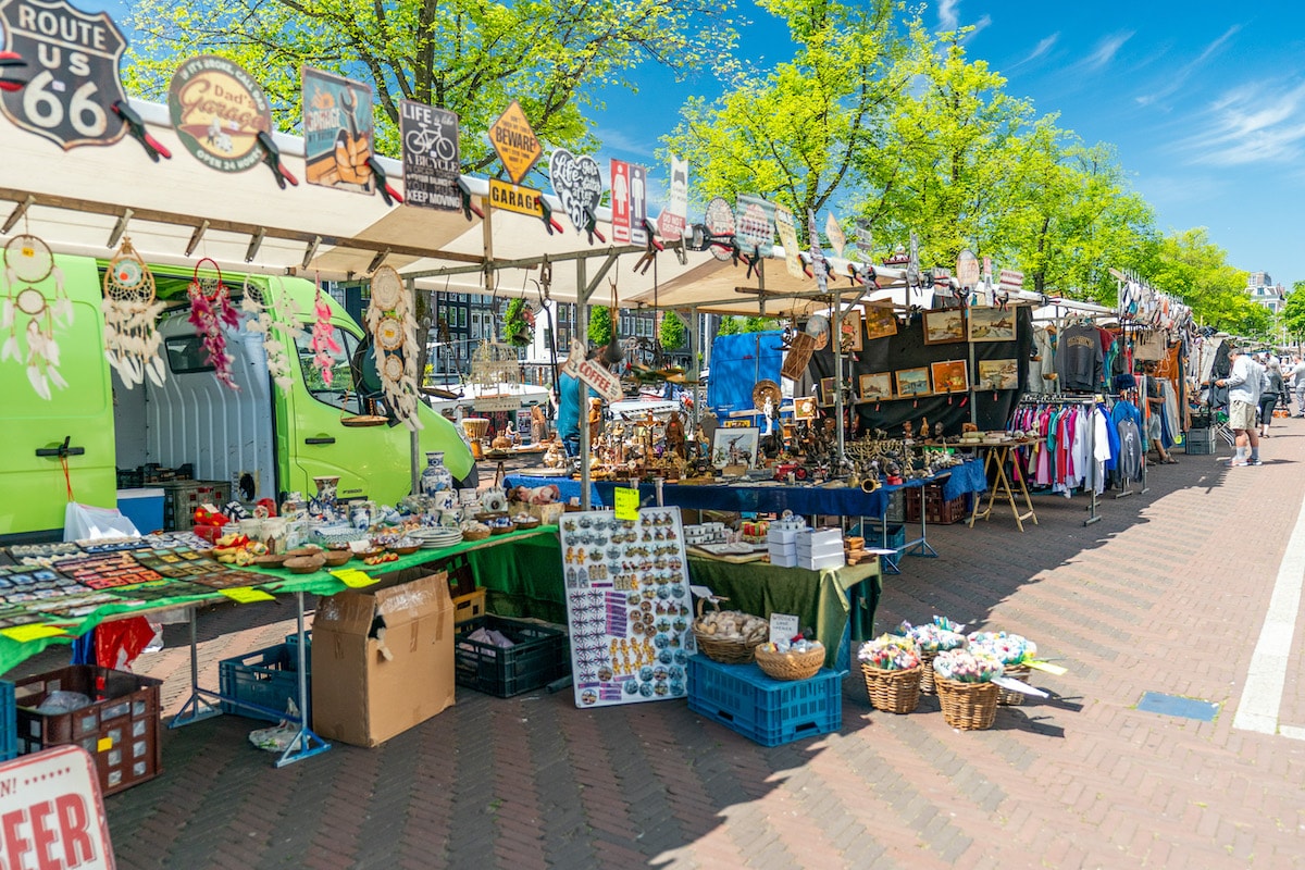 Waterlooplein Market - Tempat Wisata Favorit dan Terkenal di Amsterdam