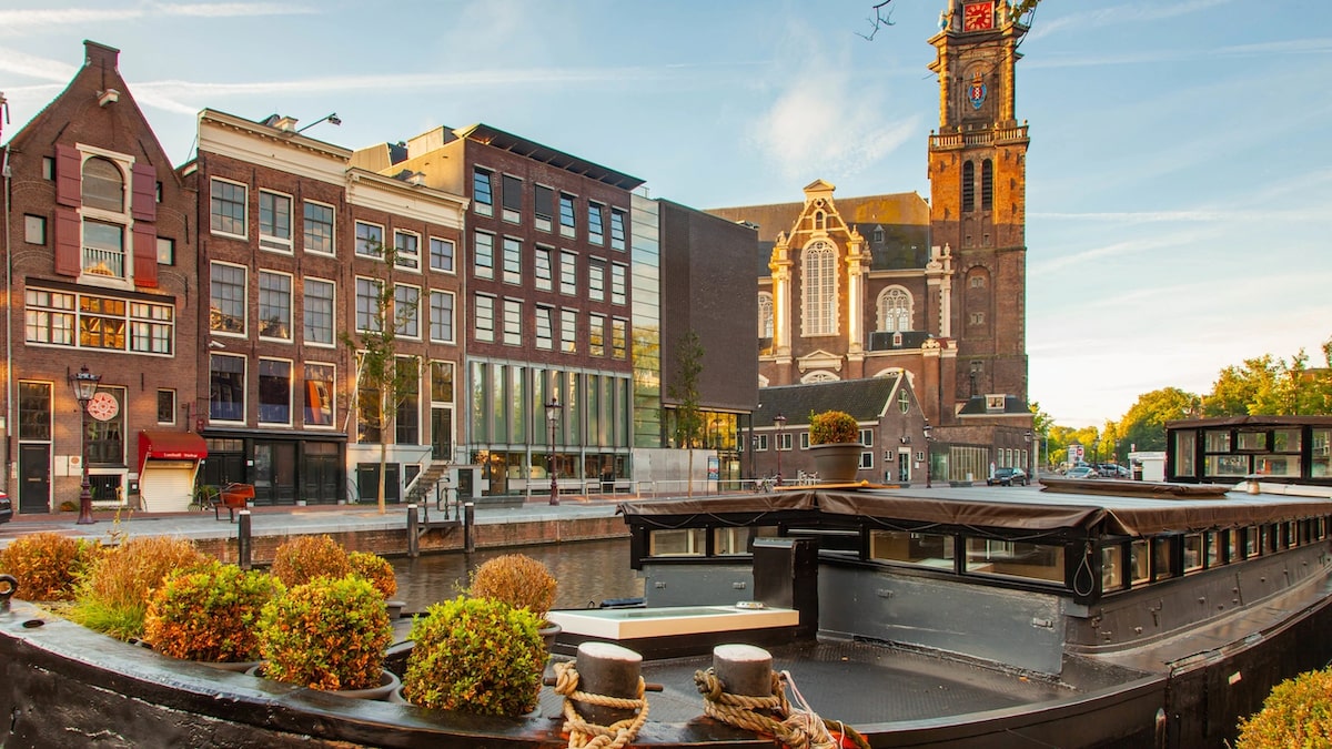 Anne Frank House - Tempat Wisata Favorit dan Terkenal di Amsterdam