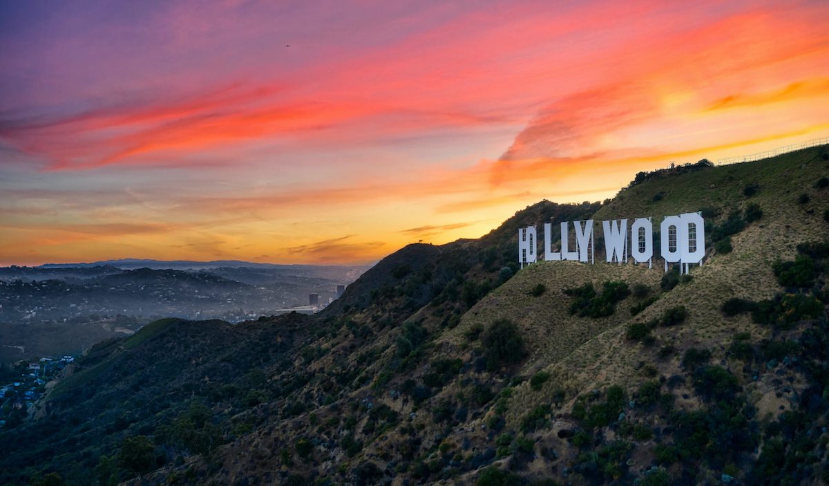 Hollywood Sign - Tempat Wisata Favorit dan Terkenal di California
