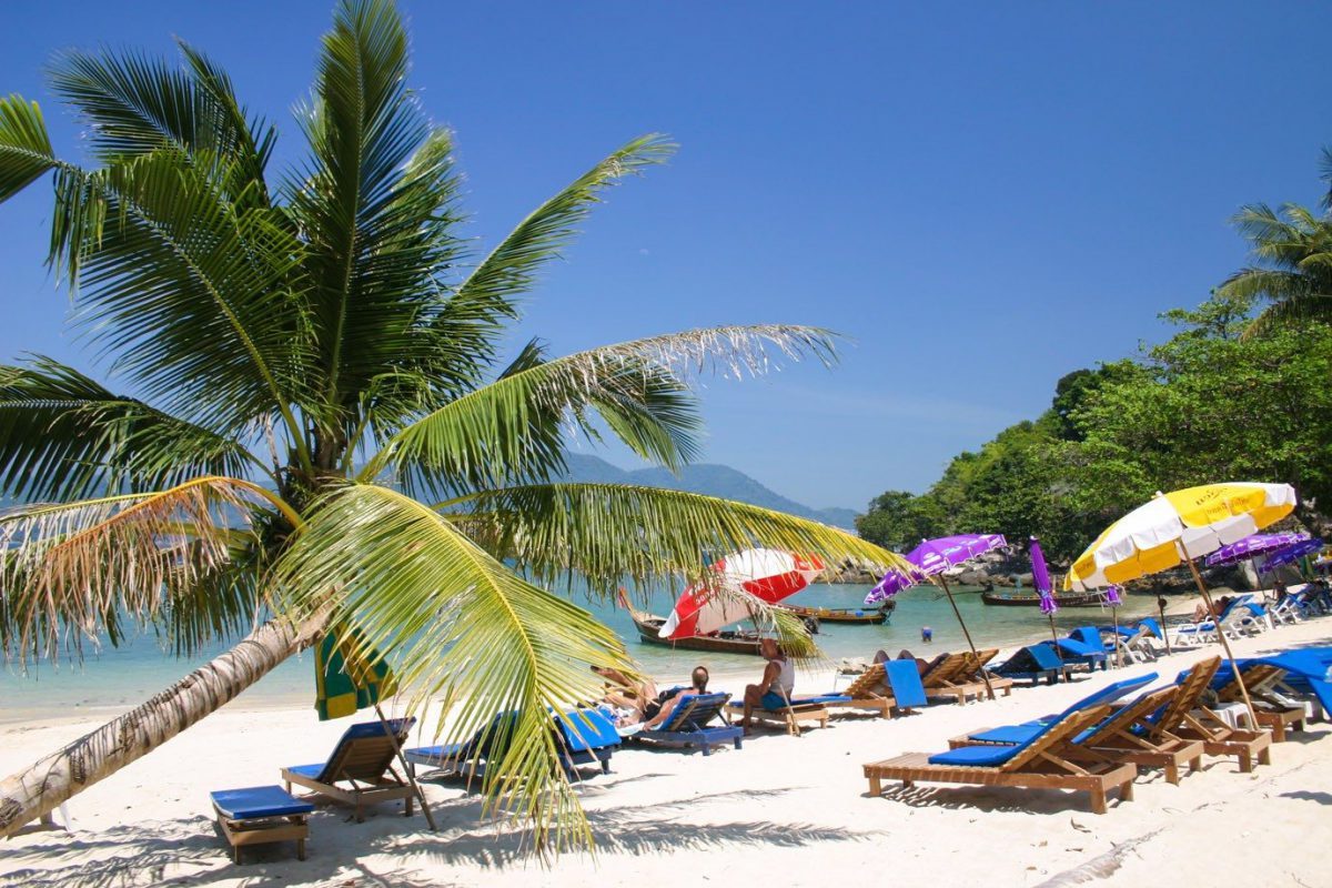 Paradise Beach - Tempat Wisata Favorit dan Terkenal di Phuket Thailand