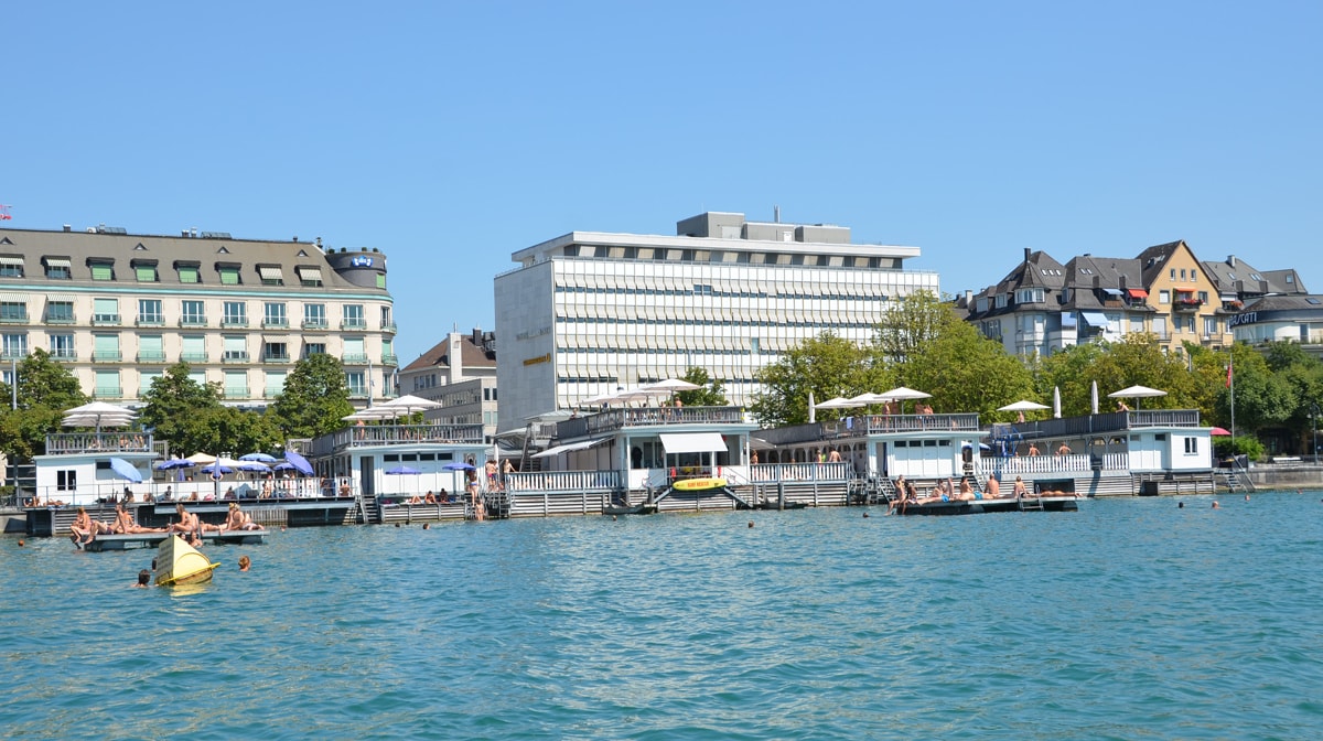Seebad Utoquai - Tempat Wisata Favorit dan Terkenal di Zurich Swiss