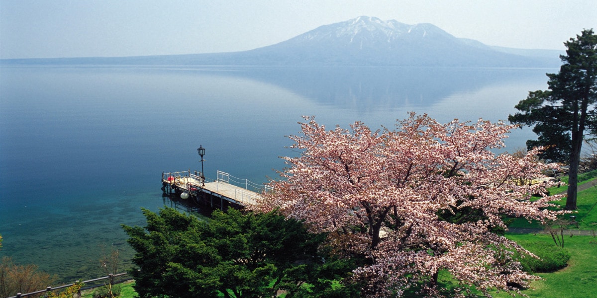 Lake Shikotsu - Tempat Wisata Favorit dan Terkenal di Hokkaido